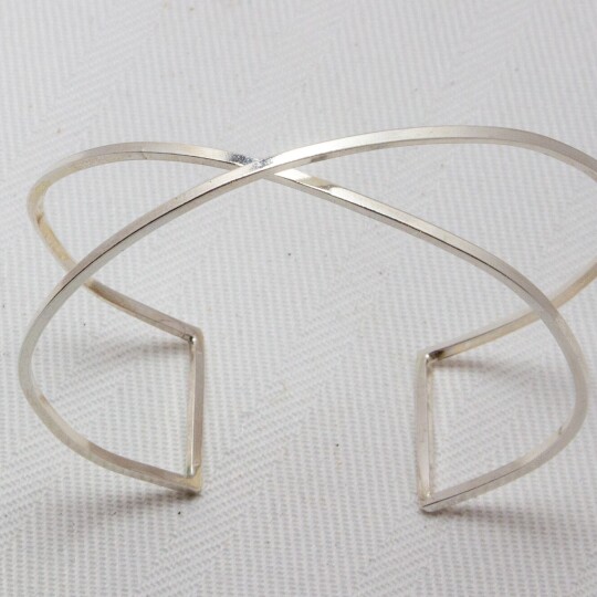 JackiePoulter crossover bangle