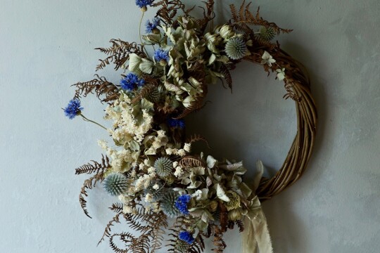harebell and bee blue and bracken wreath