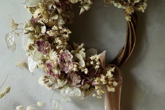 harebell and bee pale shades wreath