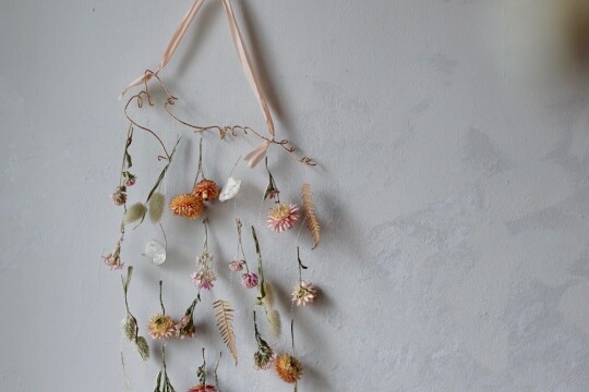 harebell and bee peach flower mobile