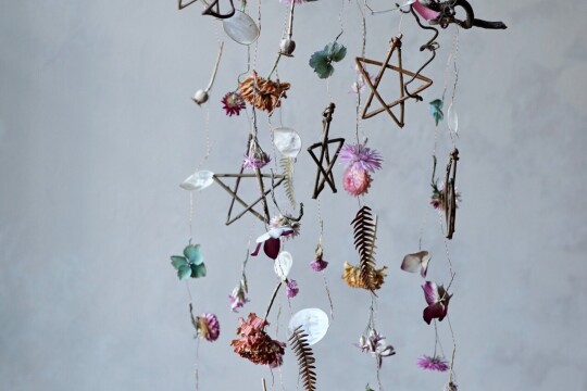 harebell and bee stars flower mobile